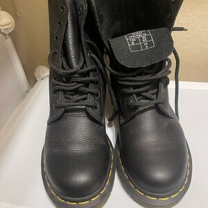 Dr Martens Pascal 1460 size 8 women